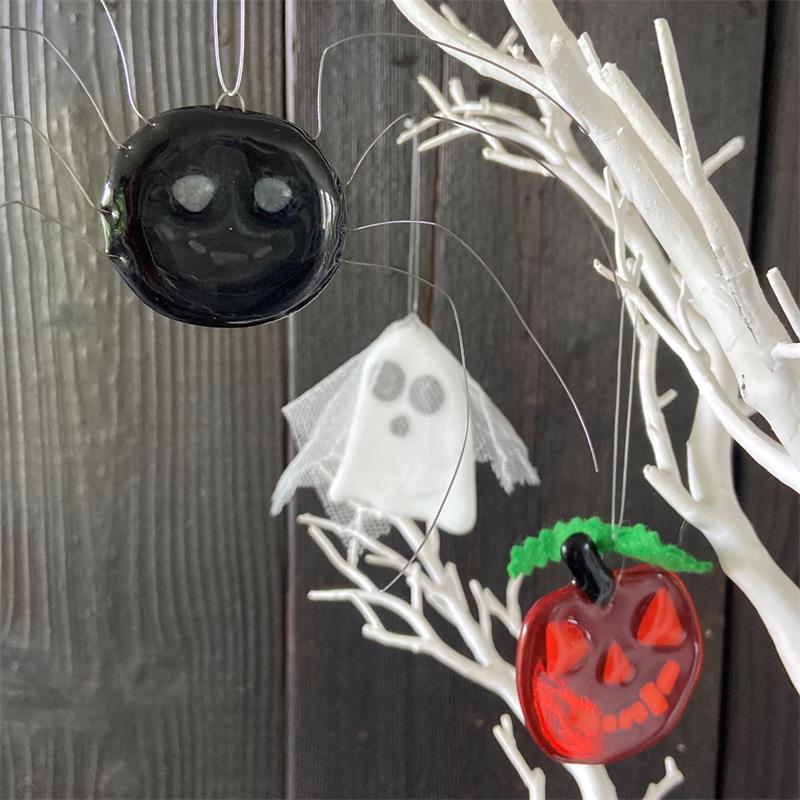 pumpking spider and ghost glass Halloween ornaments 